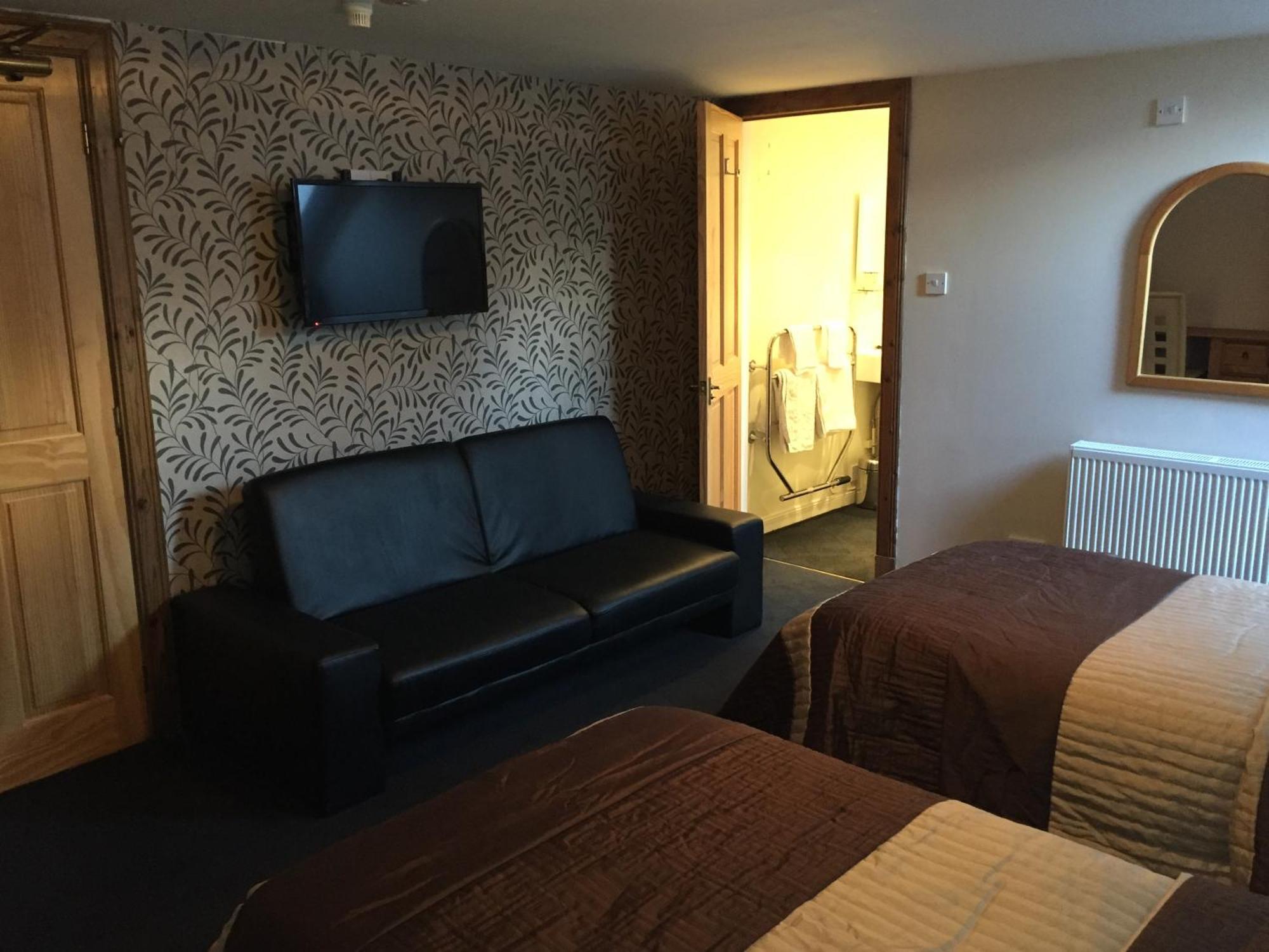 Lodge At Lochside Bridgend of Lintrathen Экстерьер фото