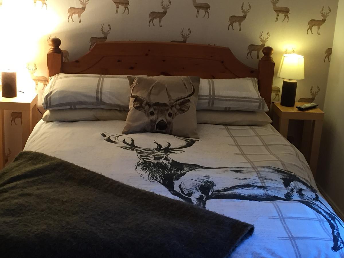 Lodge At Lochside Bridgend of Lintrathen Экстерьер фото
