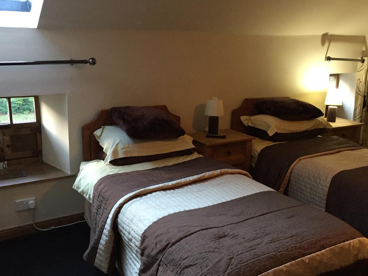 Lodge At Lochside Bridgend of Lintrathen Экстерьер фото